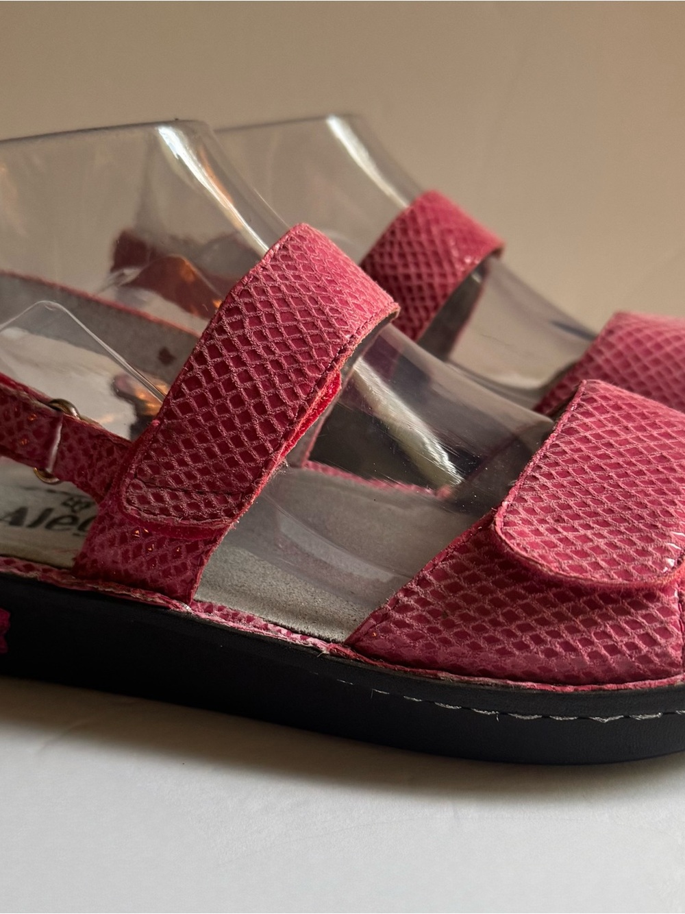 Alegria Women’s 8.5 (39) Sandal Pink Leather Comfort Adjustable Ankle Strap